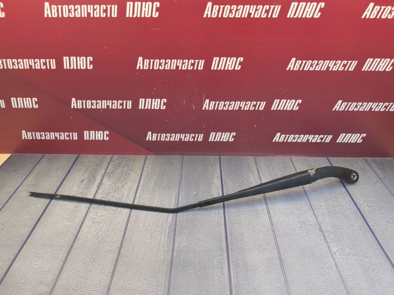 Поводок дворника
