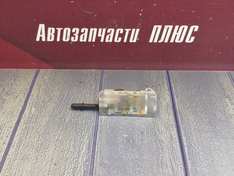 Плафон подсветки багажника