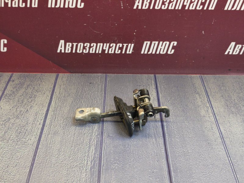 Ограничитель двери