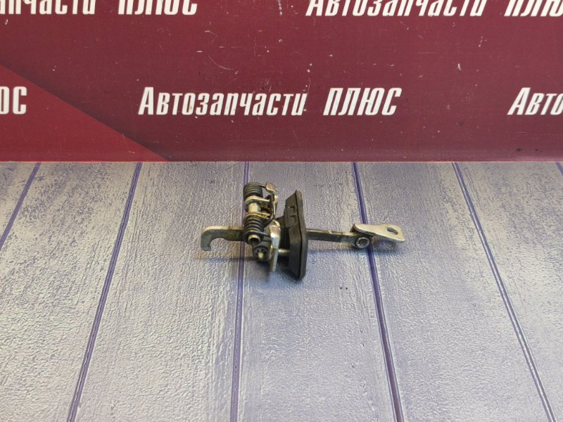 Ограничитель двери