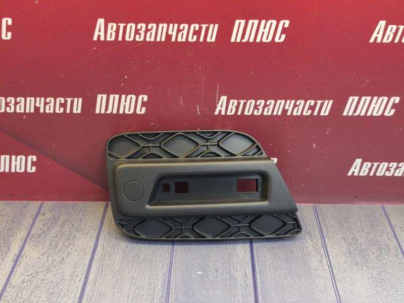 Накладка бампера
