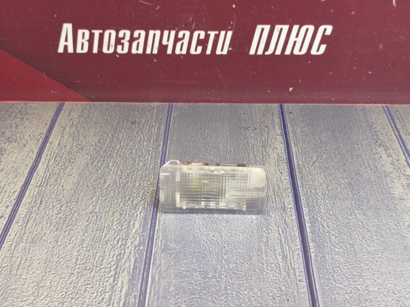 Плафон подсветки багажника