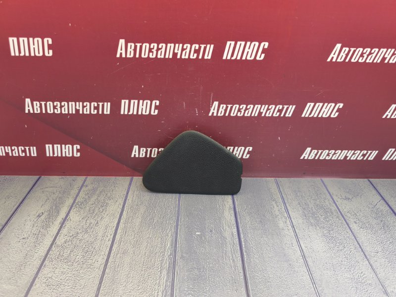 Крышка блока предохранителей