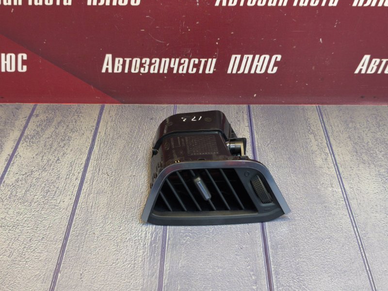 Воздушный дефлектор салона
