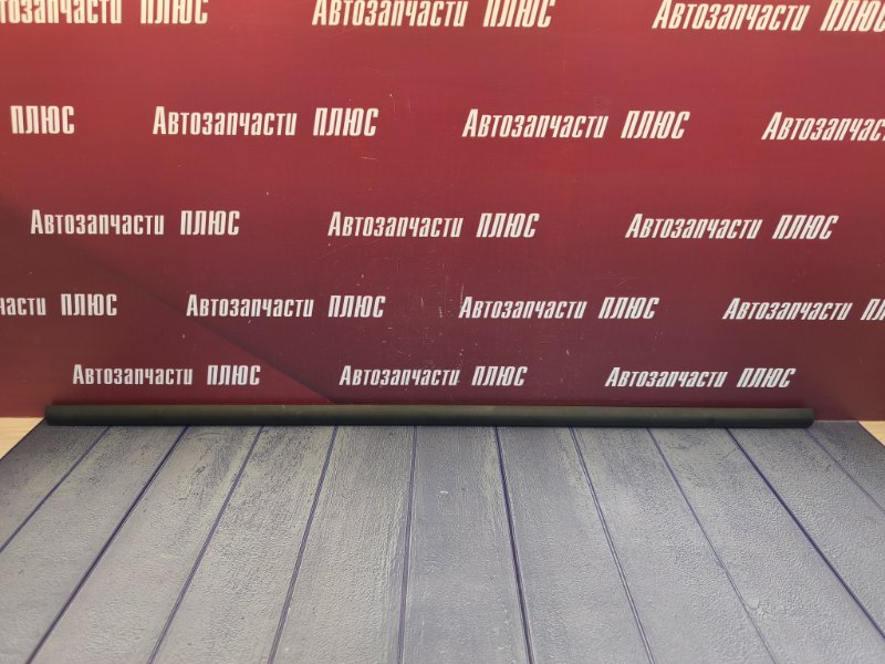 Уплотнитель стекла двери внешний