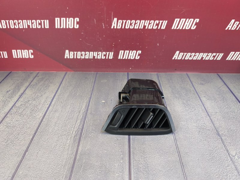 Воздушный дефлектор салона