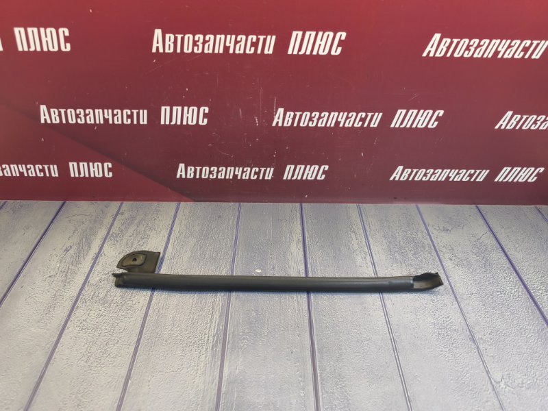 Уплотнитель двери