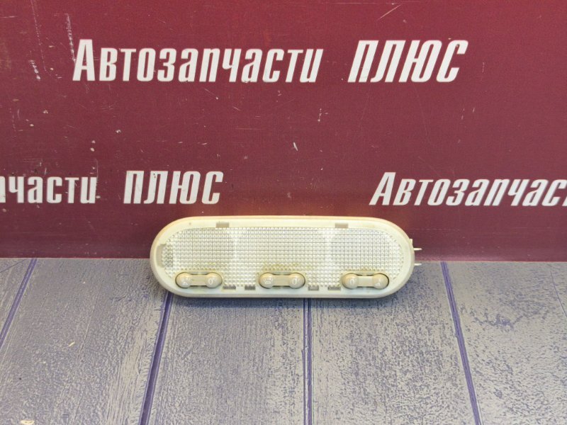 Плафон освещения салона