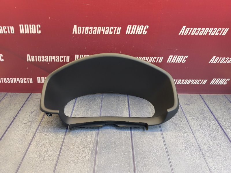 Козырек щитка приборов