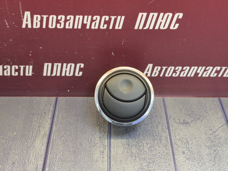 Воздушный дефлектор салона