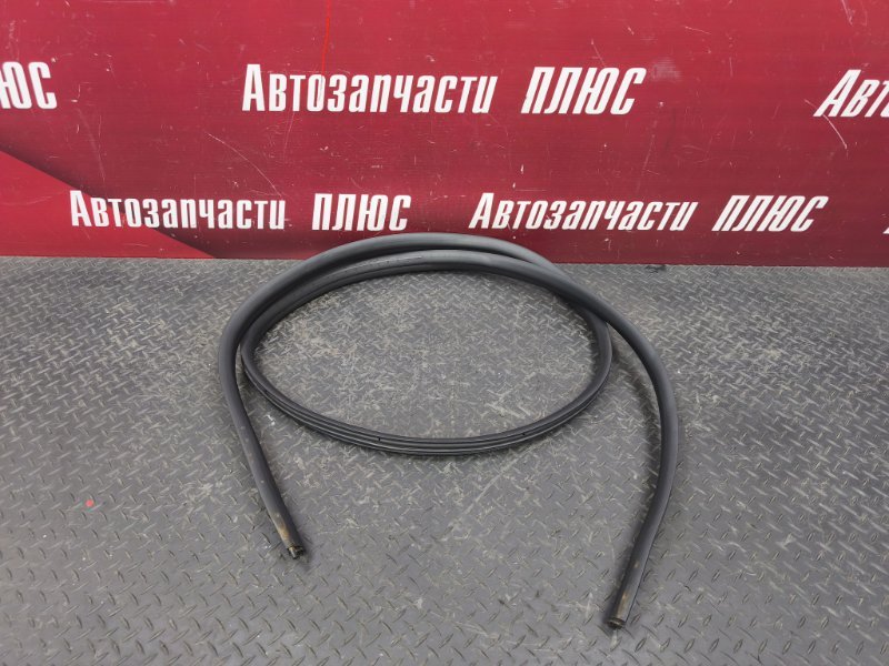 Уплотнитель двери