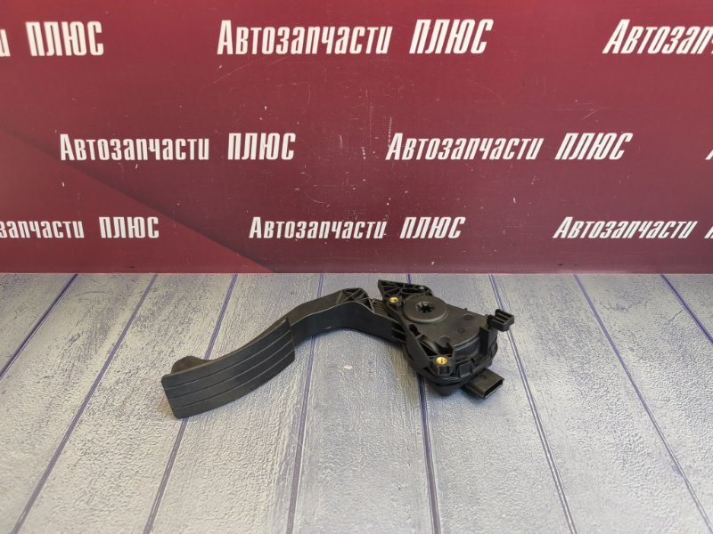 Педаль газа