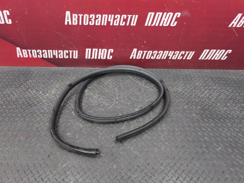 Уплотнитель двери