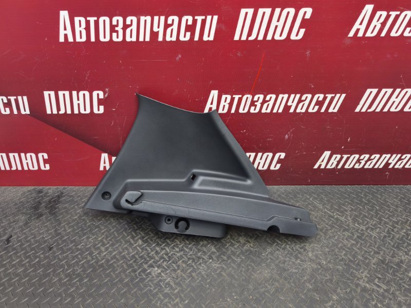 Держатель задней полки