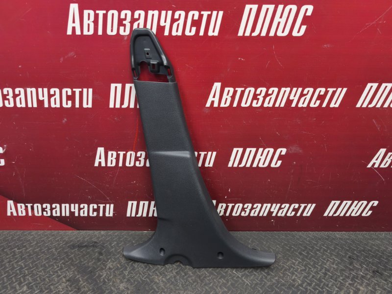 Обшивка средней стойки