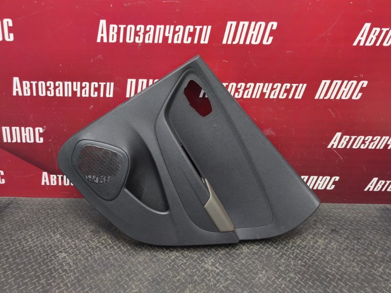 Обшивка боковой двери