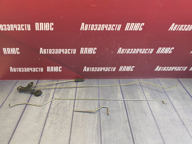 Тяга замка двери
