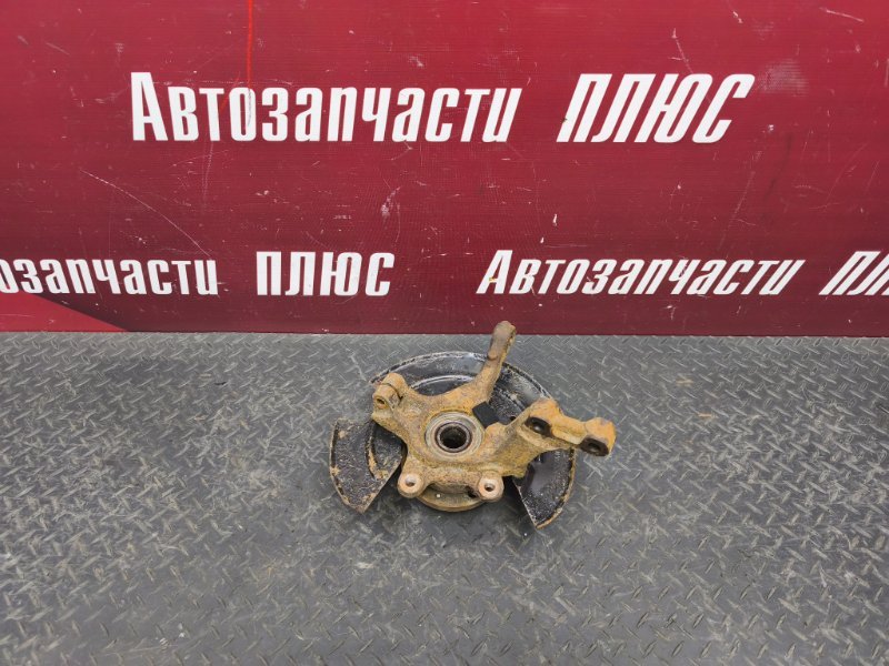Кулак поворотный