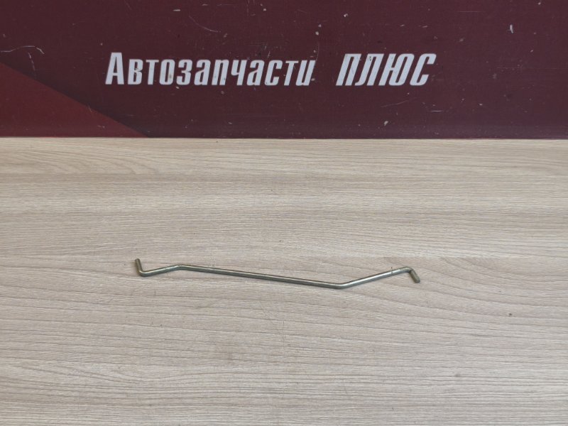 Тяга замка двери