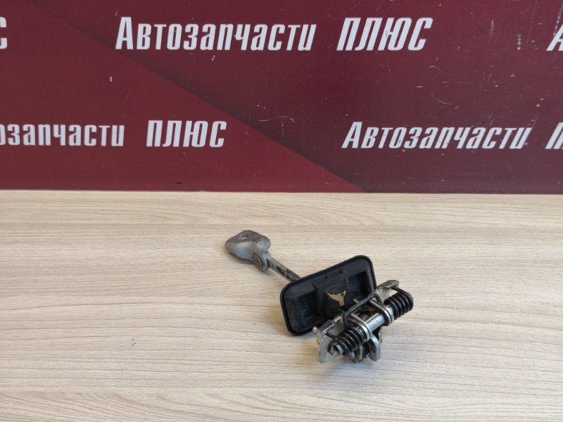 Ограничитель двери