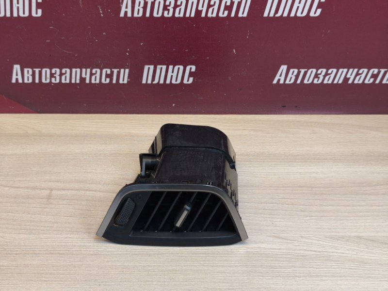 Воздушный дефлектор салона