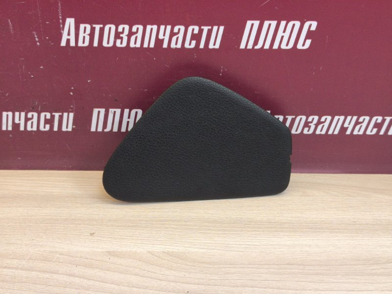 Крышка блока предохранителей