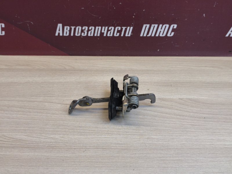 Ограничитель двери