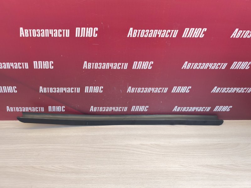 Уплотнитель стекла двери внешний