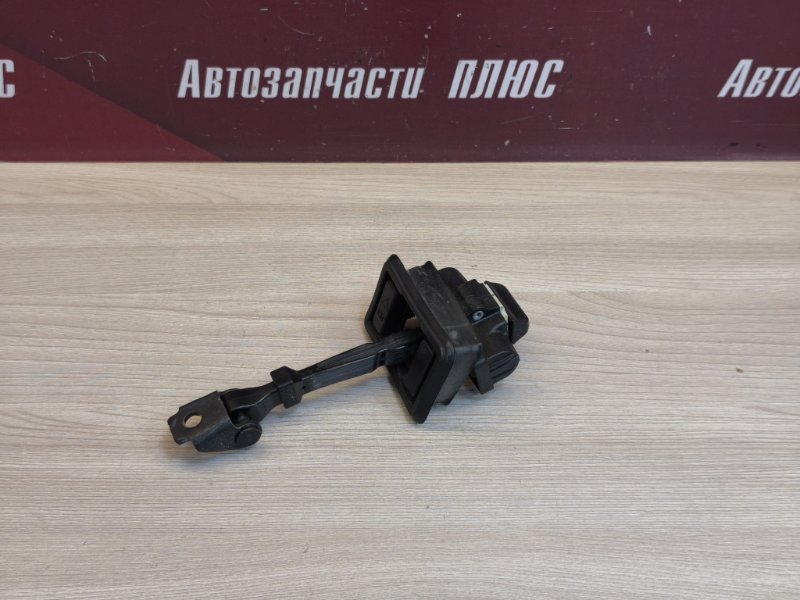 Ограничитель двери