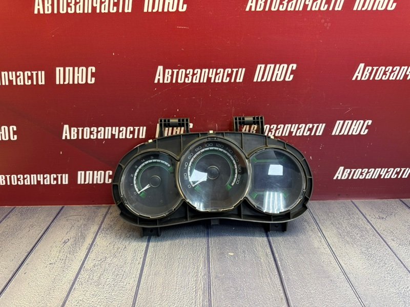 Щиток приборов
