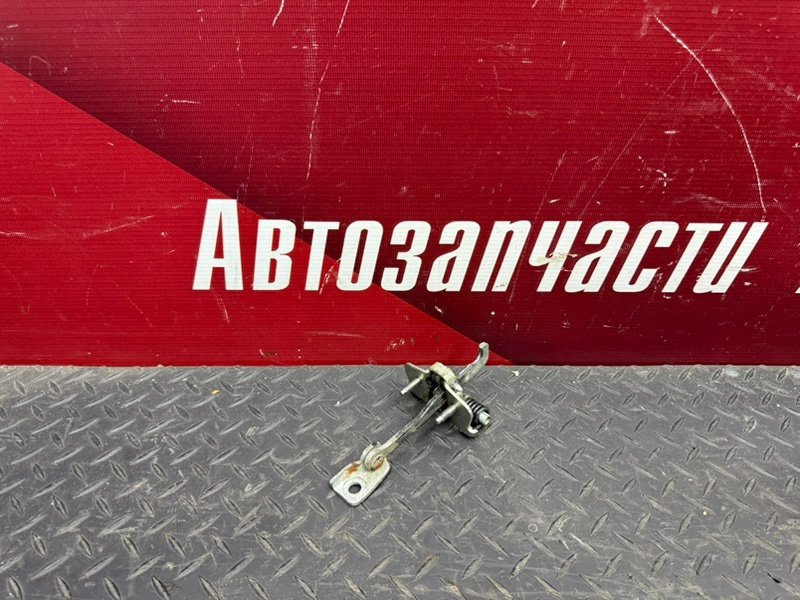 Ограничитель двери