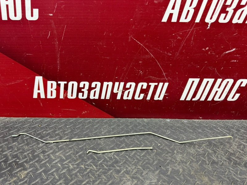 Тяга замка двери