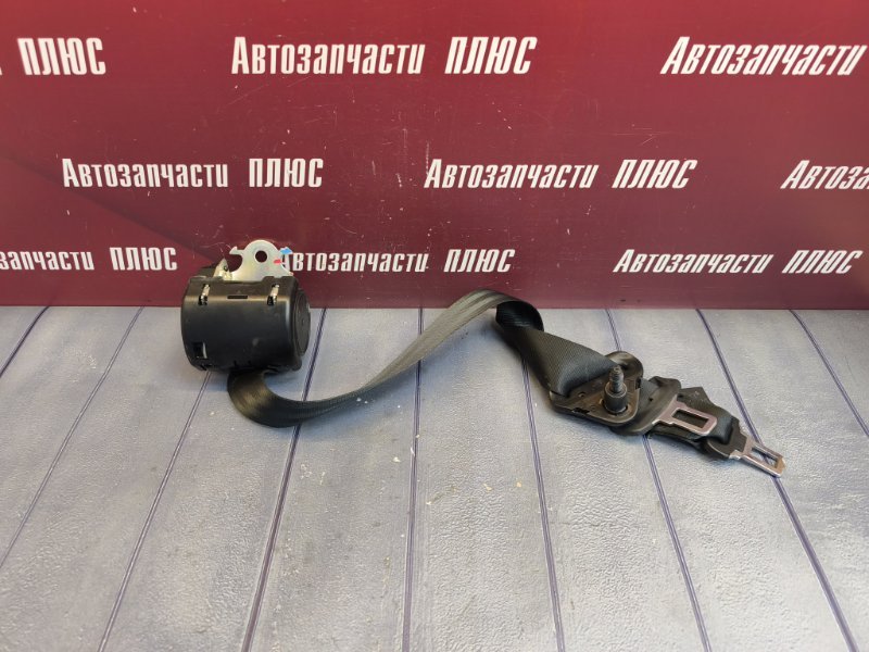 Ремень безопасности