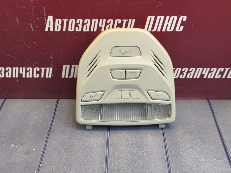Плафон освещения салона