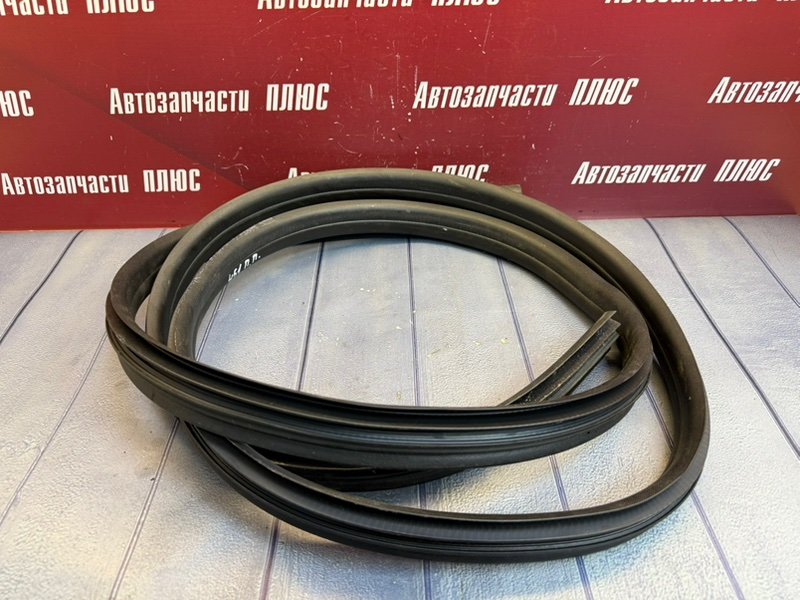 Уплотнитель двери