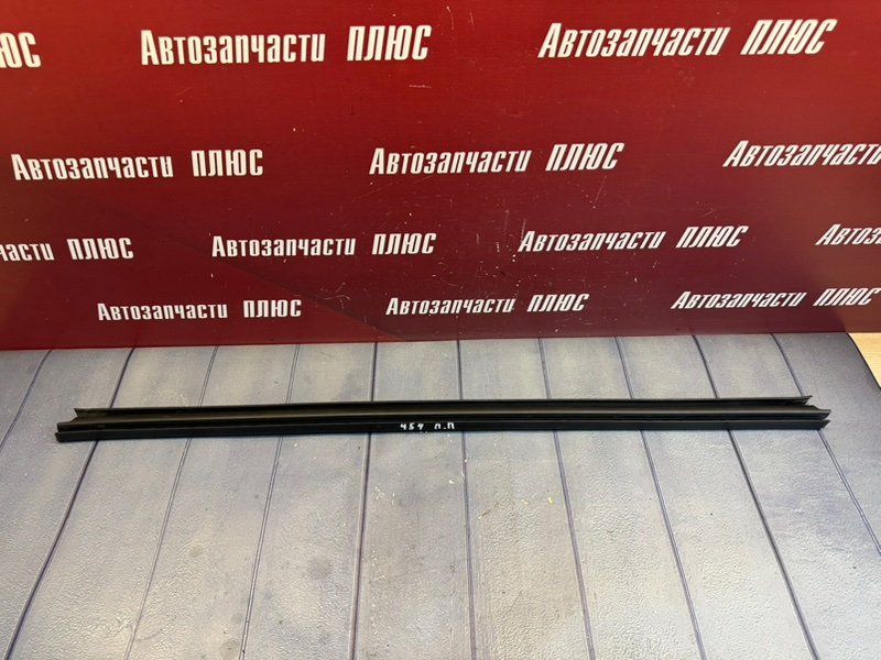 Уплотнитель стекла двери внутренний