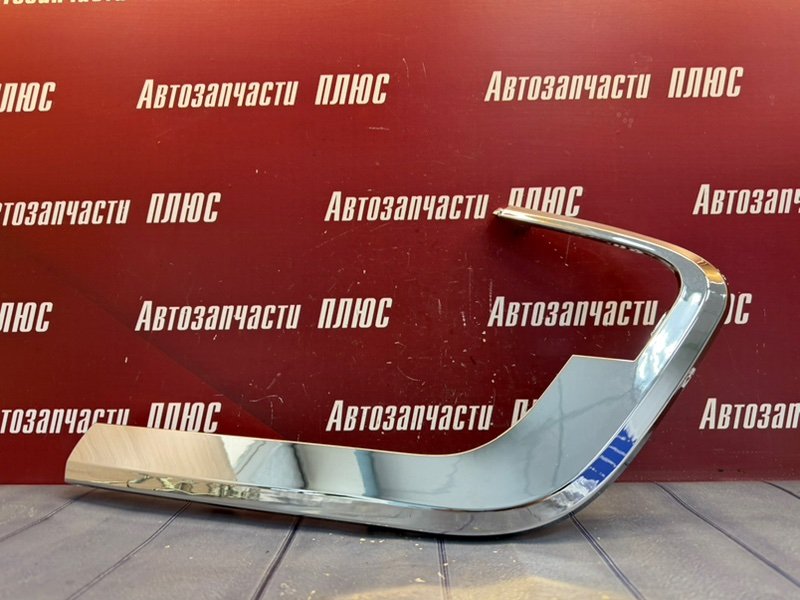 Молдинг бампера хром
