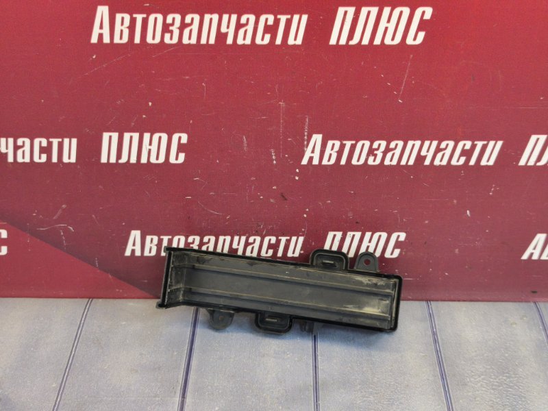 Крышка салонного фильтра