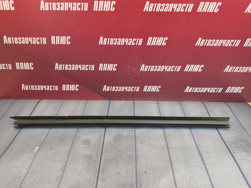 Уплотнитель стекла двери внутренний