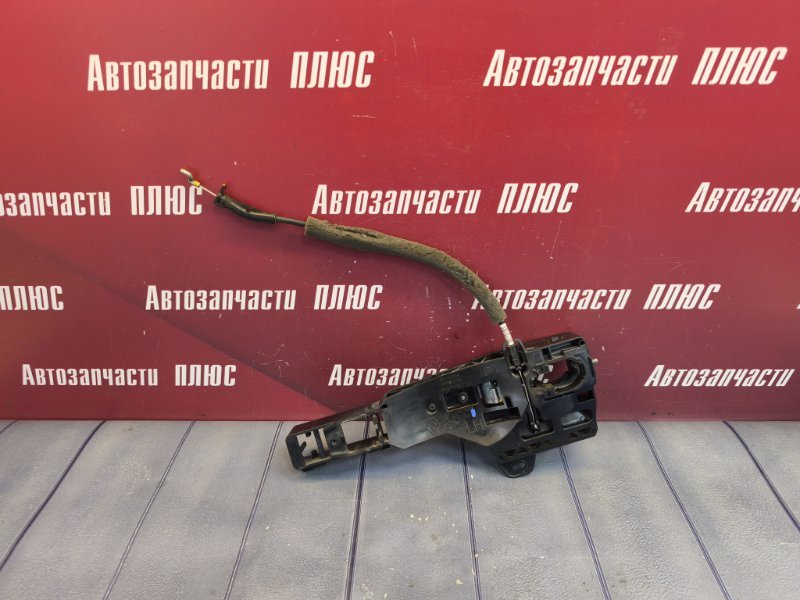 Кронштейн ручки двери
