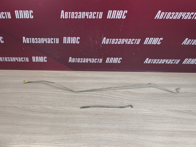 Тяга замка двери