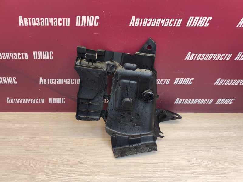 Пыльник двигателя