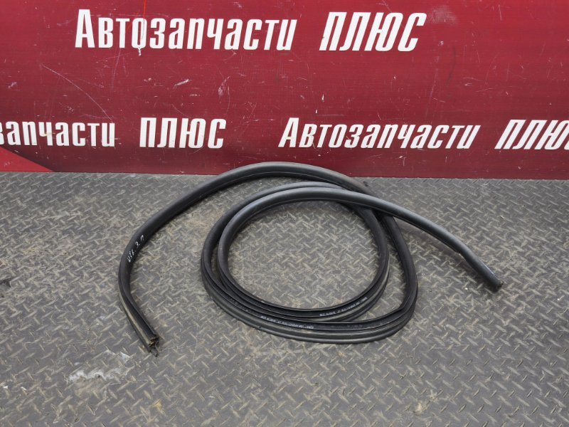 Уплотнитель двери