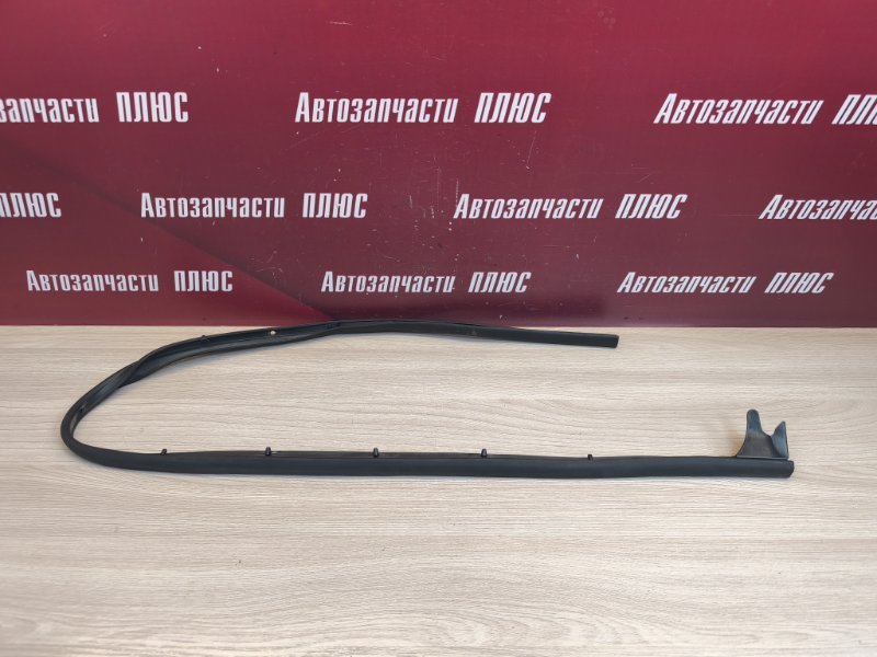 Уплотнитель двери
