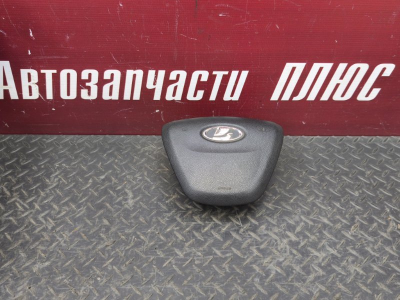 Подушка безопасности водителя