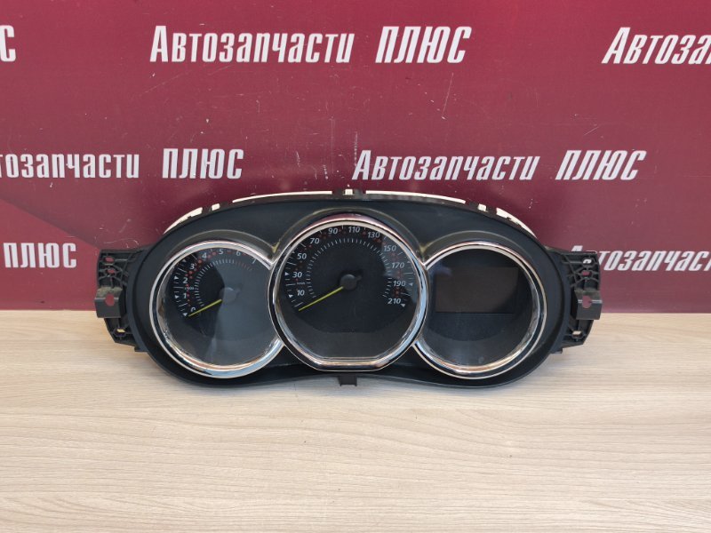 Щиток приборов