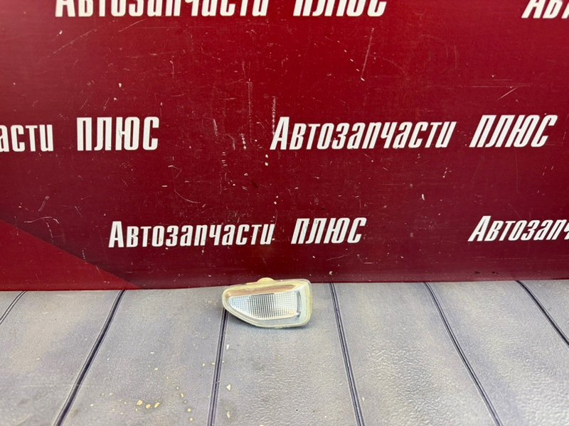 Повторитель поворота в крыло