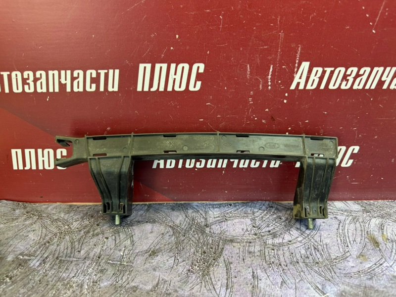 Направляющая стекла двери