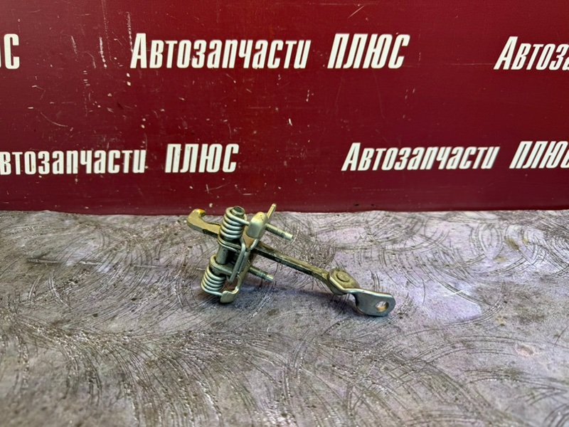 Ограничитель двери