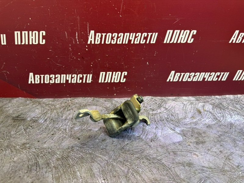Ограничитель двери